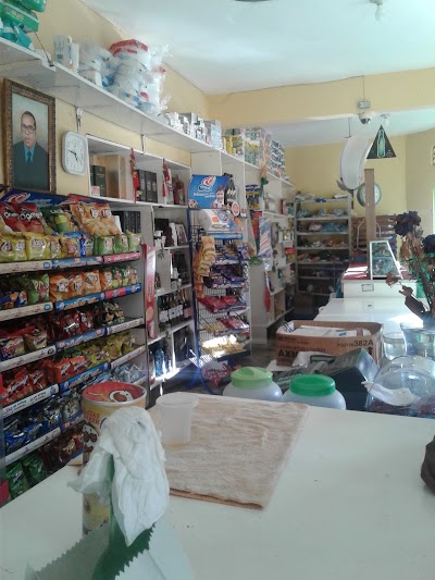 Photos of Comercial Paraiso