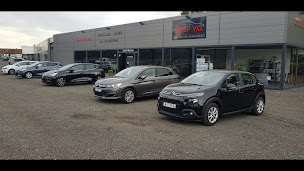 Photo n°5 de STOP VÉHICULES OCCASION spécialiste automobiles // Vente de remorques FRANC à Bray-Saint-Aignan (Concessionnaire automobile)