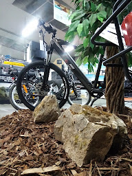 Photo n°13 de Narbonne Accessoires Quimper à Saint-Évarzec (Atelier de réparation de véhicules de loisirs)