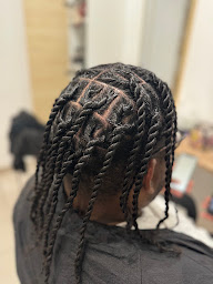 Photo n°33 de Salon Nixya Paris - Coiffeur afro - Braids, Tresses, Lissage, Coloration à Paris (École de coiffure)