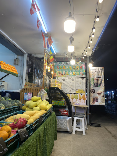 Marshall Cafe Fruit&Coffee& breakfast