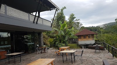 Photos of Dago Cliff