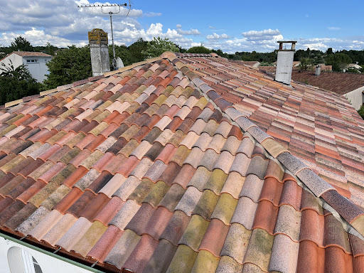 Photo de Ent. FJ Couverture Charpente 16 et 17 à Barbezieux (16300)