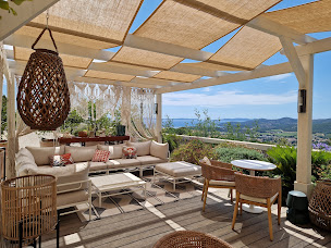 Photo n°20 de Restaurant Eden Flow, La Roseraie & l'Eden Blue - Bormes-les-Mimosas à Bormes-les-Mimosas (Piscine)