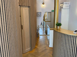 Photo n°4 de CIRCLE ET VOUS à Paris (Salon de coiffure)