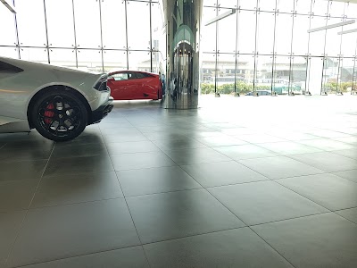 Photos of Lamborghini - Al Jaziri Motors