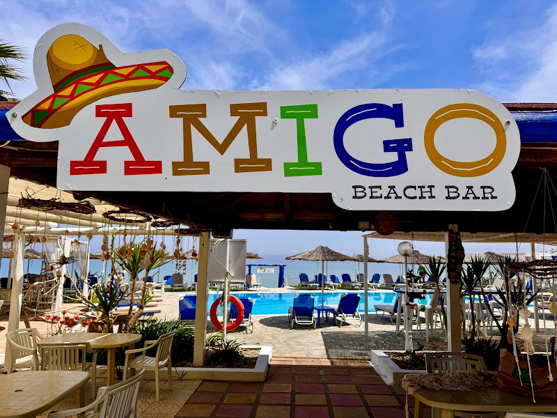 Amigo Beach Bar — photo