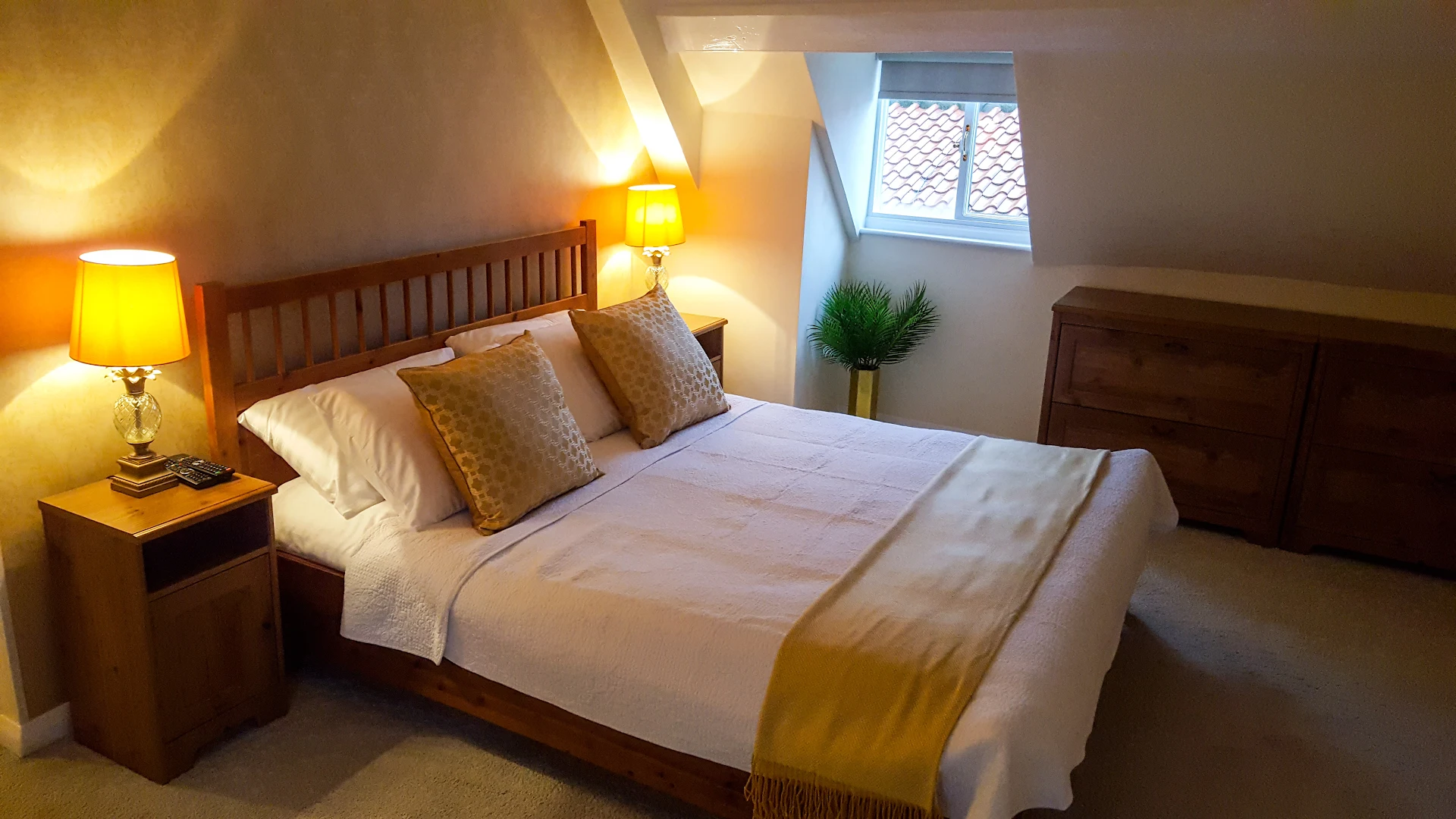 Honeyz Hideaway
