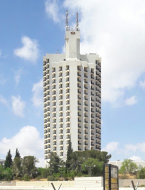 HaRav Tsvi Yehuda/Herzl Boulevard, Author: Tatyana Solonskaya