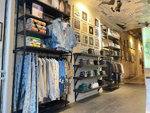 Photo n°14 de Volcom à Bordeaux (Magasin de vêtements pour femmes)