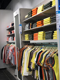 Photo n°6 de SAINT JAMES - Outlet Talange à Hauconcourt (Magasin de vêtements)