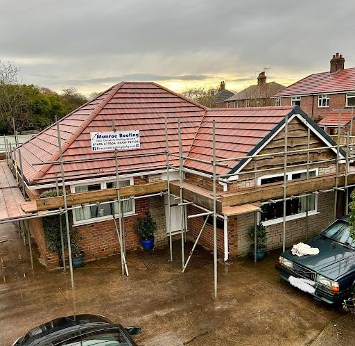 Munroe Roofing - Visual