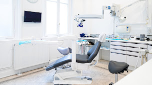 Photo n°2 de Dr Francisco Pedro à Paris (Dentiste)