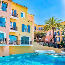 Photo n°1 de Coiffeur à domicile st tropez à Saint-Tropez (Salon de coiffure)