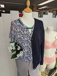 Photo n°8 de Mary Claire à L'Isle-d'Espagnac (Magasin de vêtements pour femmes)