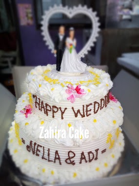 Zahira Cake, Author: Zahira Cake