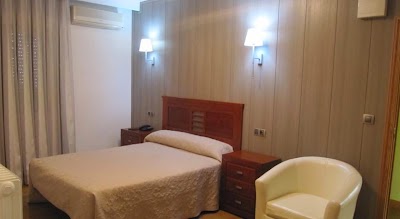 Photos of Hotel Corona De Castilla