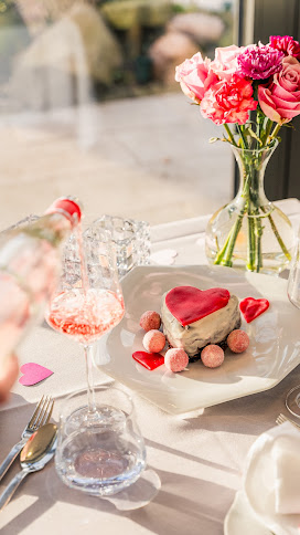 Restaurant "Lang is her" by null