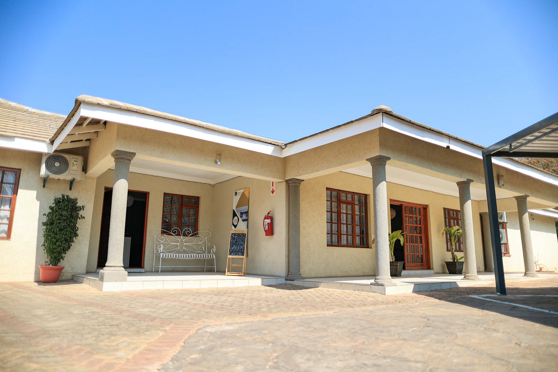 Green Lagoon Guest House