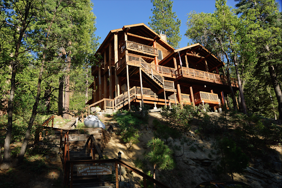 Yosemite West High Sierra Bed & Breakfast by null