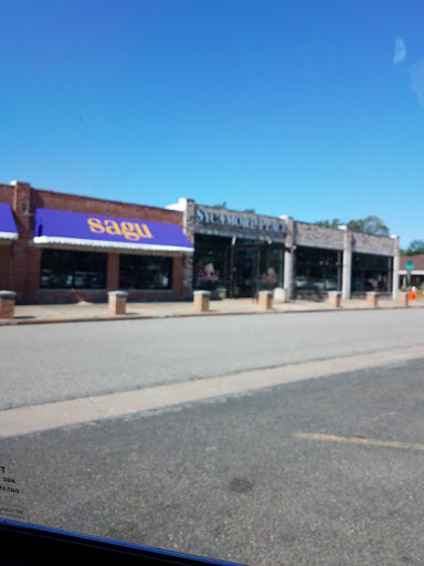 Nelson Bookstore - Visual