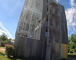 Photo n°5 de NORMANDRONE à Port-en-Bessin-Huppain (Service de nettoyage et d'entretien)