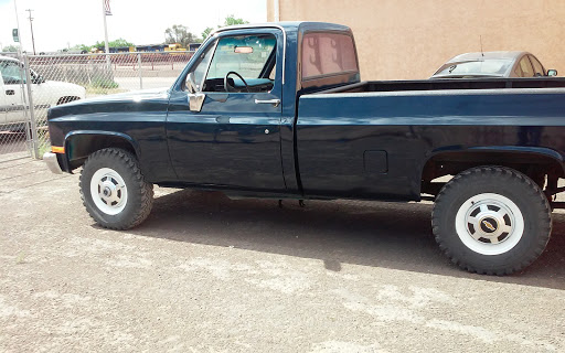 Professional Truck & Auto Center Gallery - United States