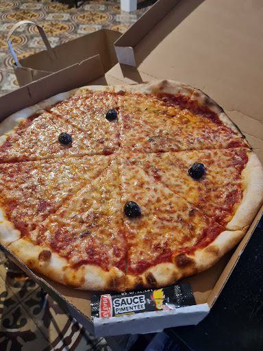 Pizza La Famille - Thumbnail