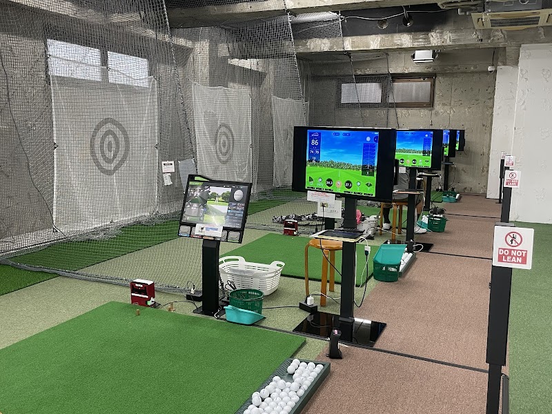 ステップゴルフプラス横浜反町店