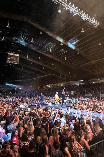 First Interstate Bank Center