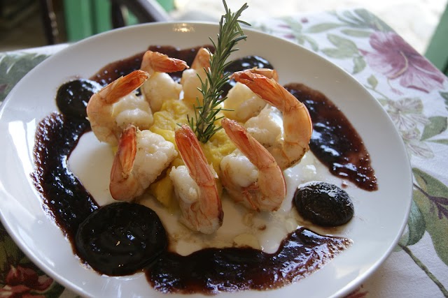 Refúgio Restaurante Lounge Cafe