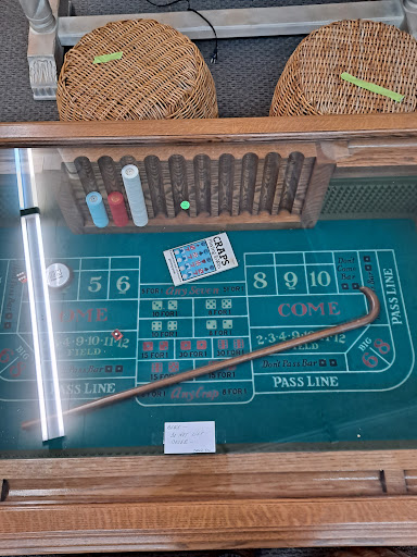 Metropolitan Antiques & Gifts - Thumbnail