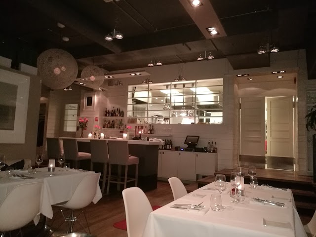 Mares Restaurant