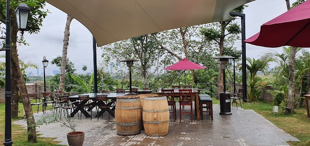 Quinza - 15A Ngoc Thuy