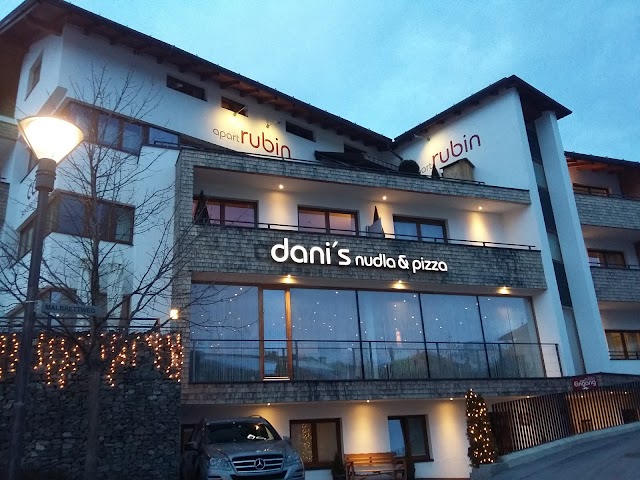 dani's nudla & pizza
