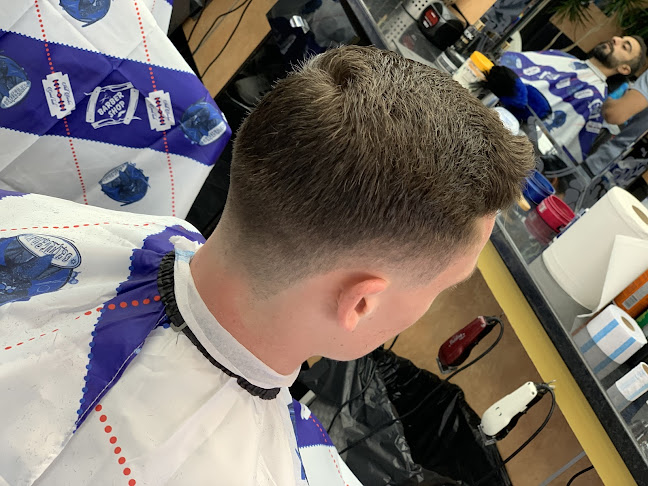 Sami Barbers Phone number