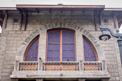 Photos of Teatro Huemul