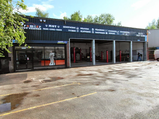 Premier Mot Service Centre (Tipton)