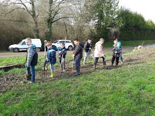 Photo n°4 de Mairie de la Bazouge des Alleux à La Bazouge-des-Alleux (Hôtel de ville)