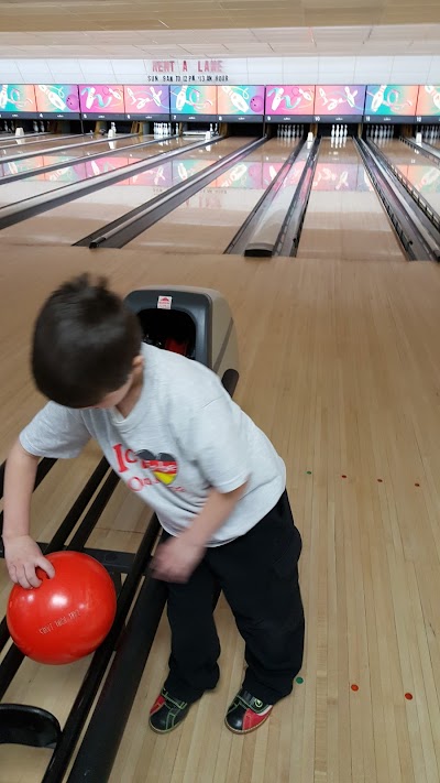 Earl Bowl Lanes