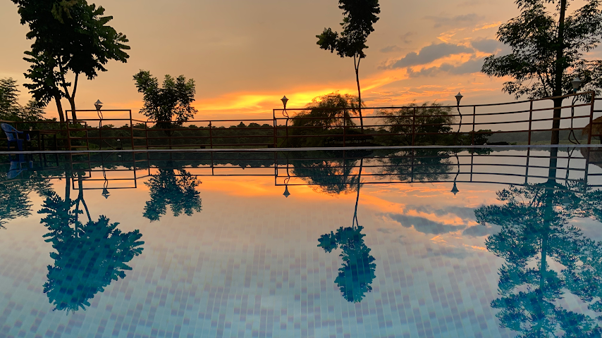 Hotel Riverside With Swimming Pool by null