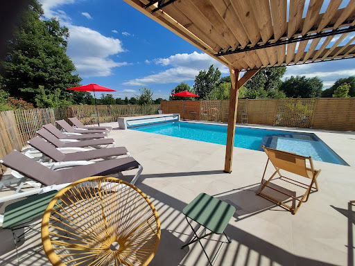 Photo de Le Jardin Des 4 Saisons Gîte Chambre Piscine Climatisation Proche Le Mans à Changé (72560)
