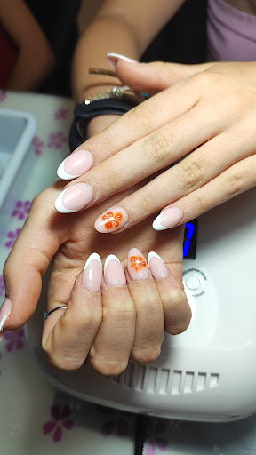 Bong Nails - Thumbnail