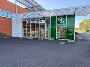 Photo n°1 de Pharmacie du Soleil à Écommoy (Parapharmacie)
