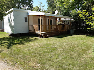 Photo n°24 de Domaine Du Vieux Moulin à Saint-Julien-en-Born (Lodge)