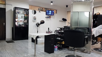 Photos of Salon Nayana