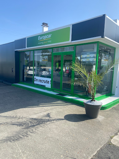 Europcar - Oléron - Location Voiture & Camion - Thumbnail