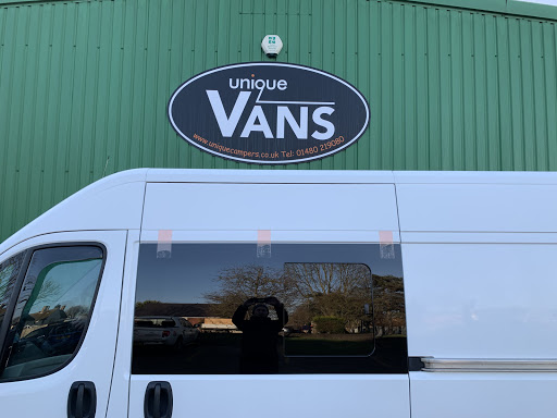 Unique Vans - Visual