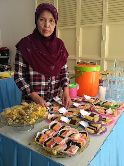 Photos of Zara Catering Solo