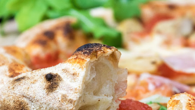 Pizzeria Vesuviana 🍕 włoska pizza neapolitańska z pieca